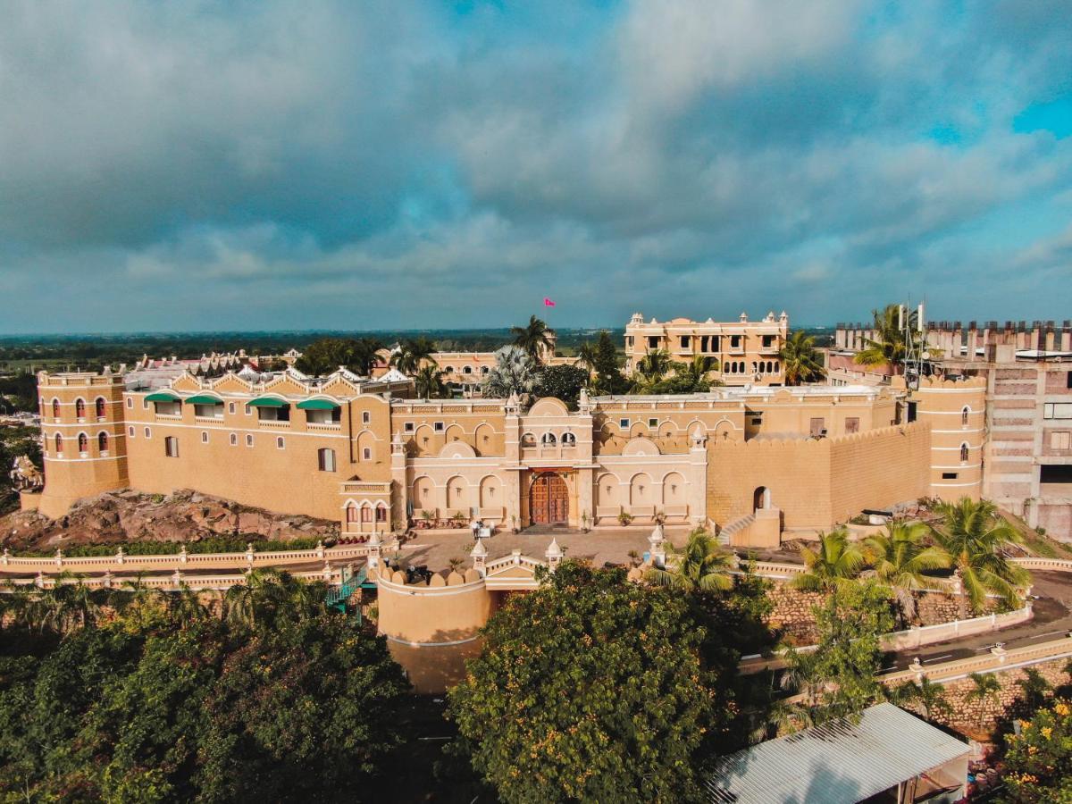 Heritage Khirasara Palace Rajkot Dış mekan fotoğraf